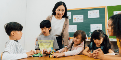 Pengadaan edukasi sekolah dan les